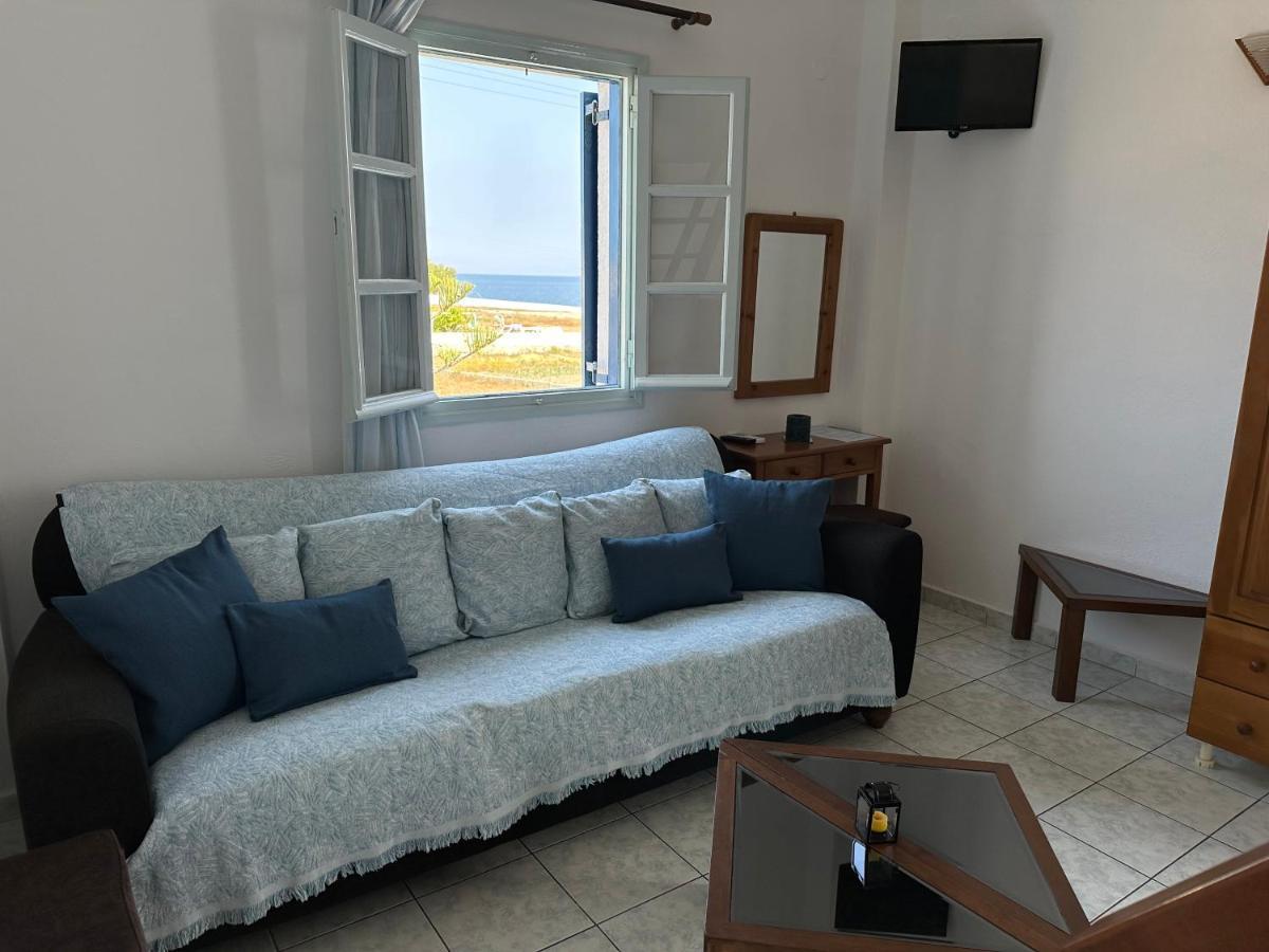 Hotel Paradisos Oia Bagian luar foto