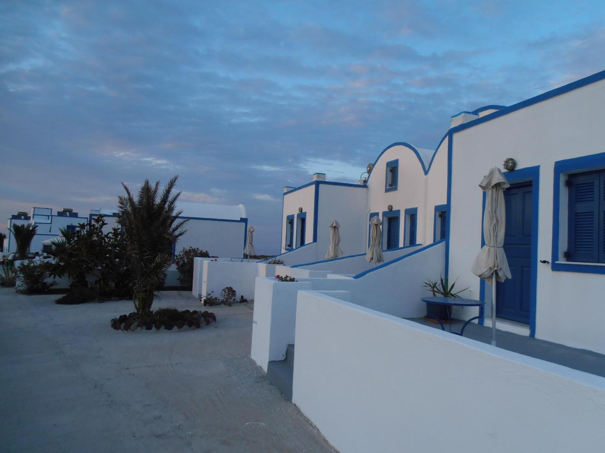 Hotel Paradisos Oia Bagian luar foto